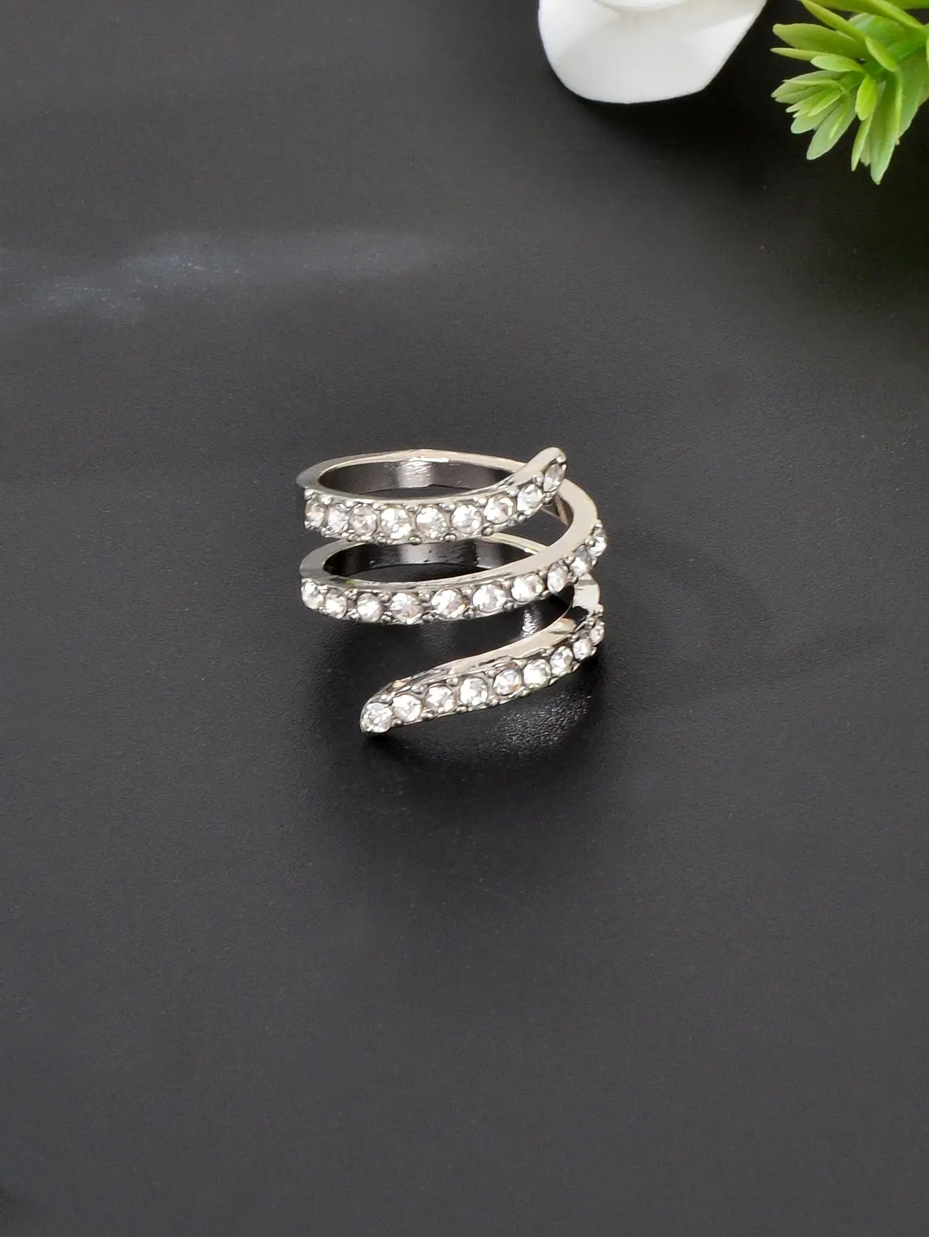 Elegant Stunning Spiral Diamond Ring Timeless Sparkling Finger Jewellery Gift Feelontop Jewellery