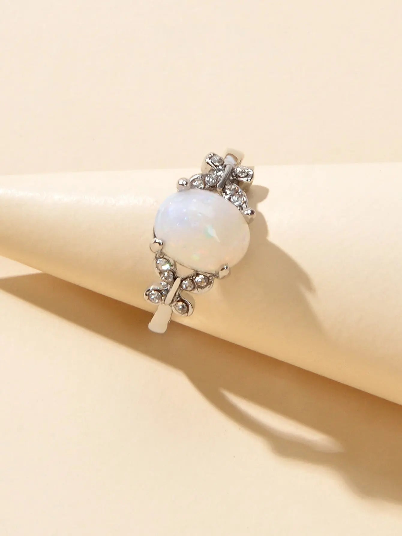 Retro Textured Jewellery Band Rhinestone Simulant Opal Butterfly Wedding Ring Feelontop Jewellery