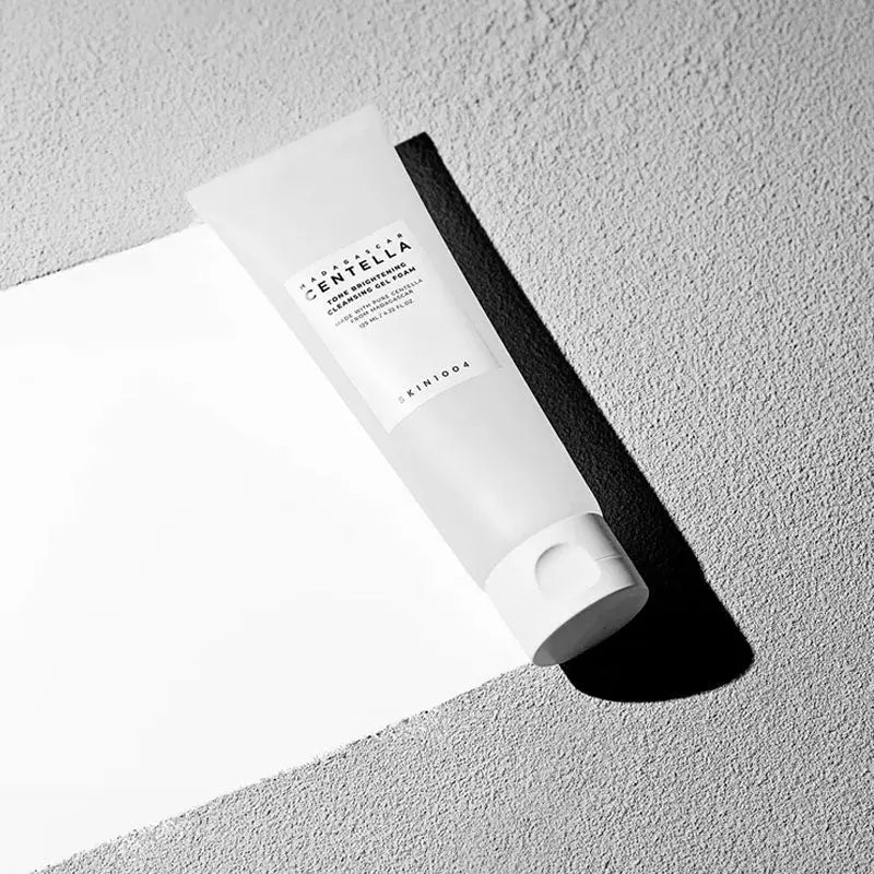 SKIN1004 Madagascar Centella Tone Brightening Cleansing Gel Foam 125ml-4