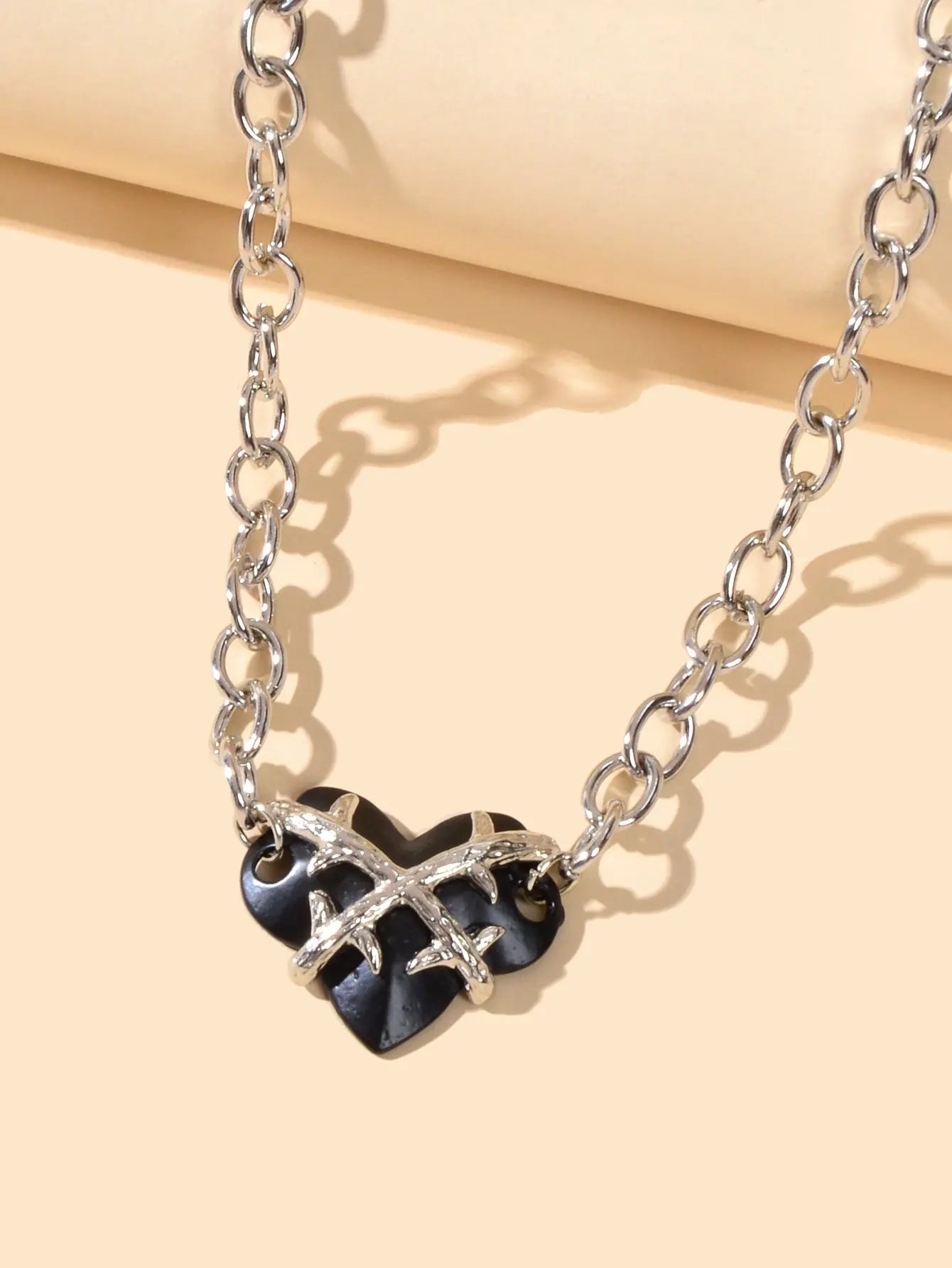 Designer Jewelry Crude Silver Chain Black Resin Heart Pendant Statement Necklace Feelontop Jewellery