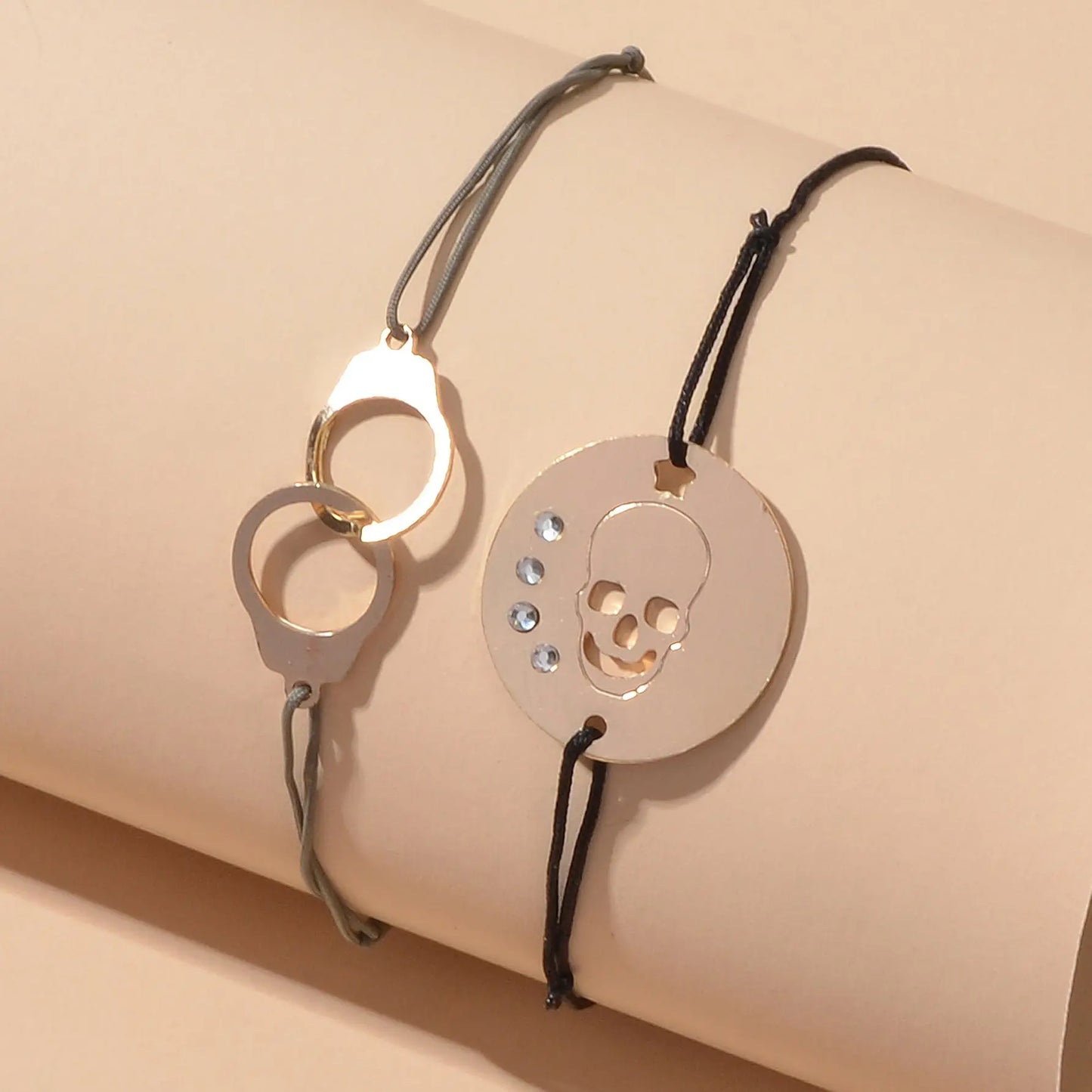 2pcs Goth Punk Hip Hop Elastic Rope Skull Handcuffs Charm Pirate Bracelet Bangle Feelontop Jewellery