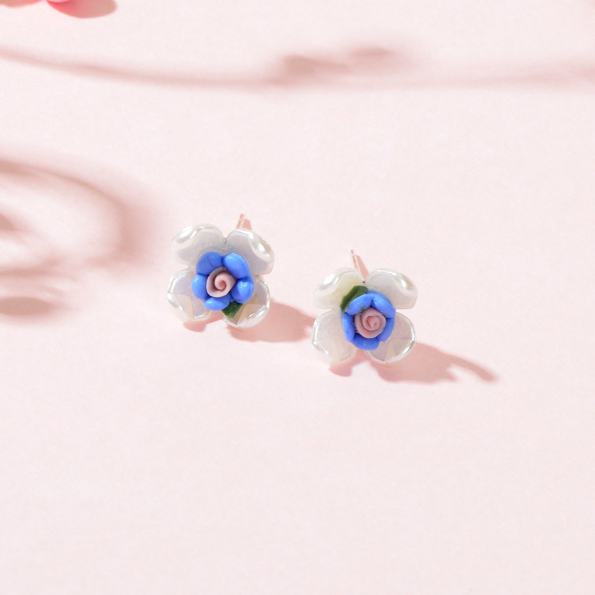 Sweet Elegant White Blue Resin Petal Hypoallergenic Chic Flower Stud Earrings Feelontop Jewellery