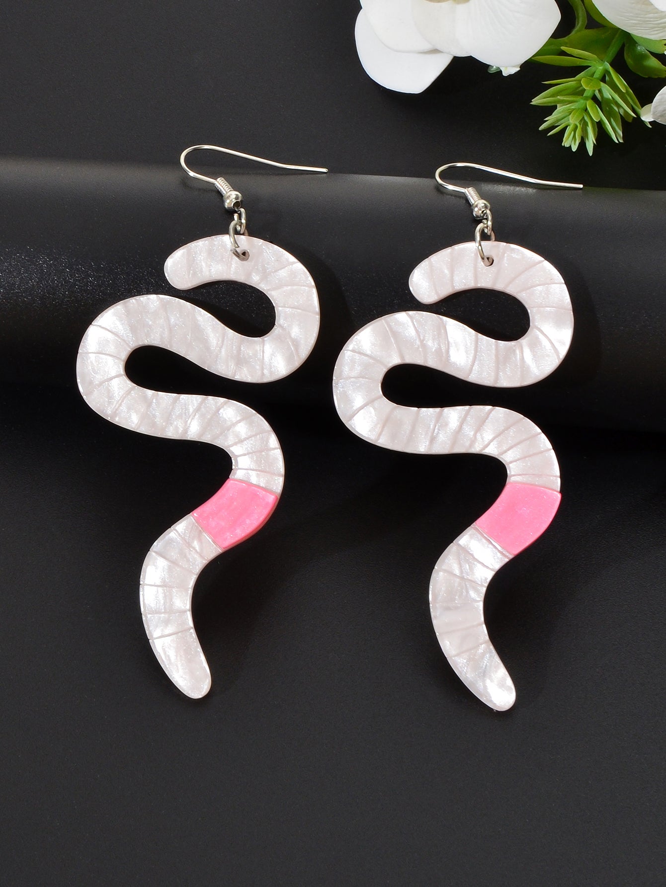 Vibrant Animal Pendant Earrings - Colorful Statement Jewelry for Nature Lovers Feelontop Jewellery