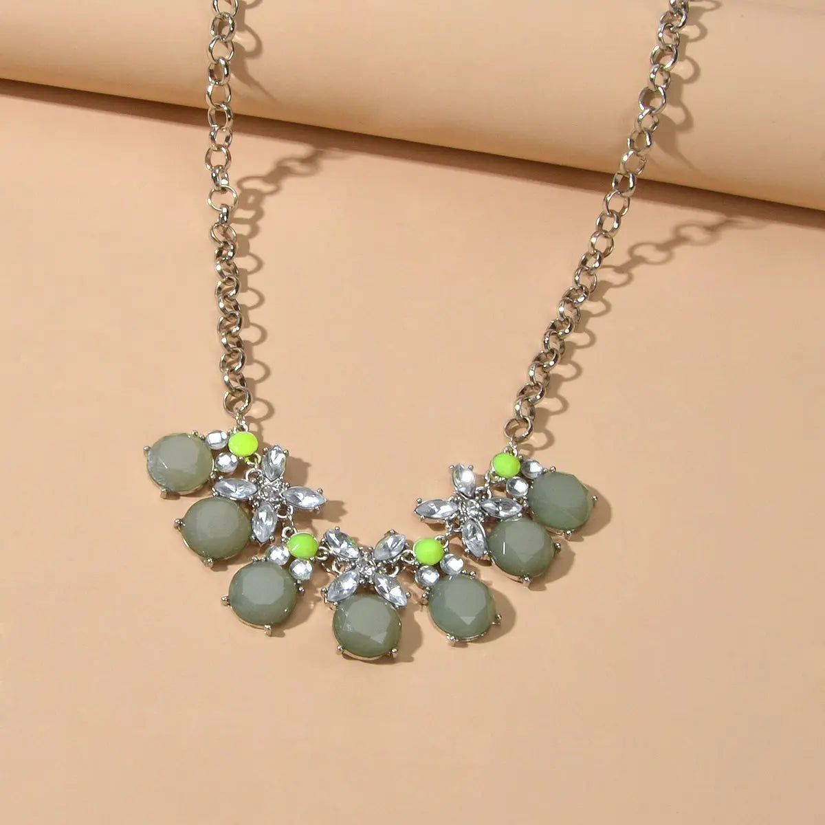 Retro Court Style Acrylic Geometric Flower Chunky Collar Necklace Ladies Jewelry Feelontop Jewellery