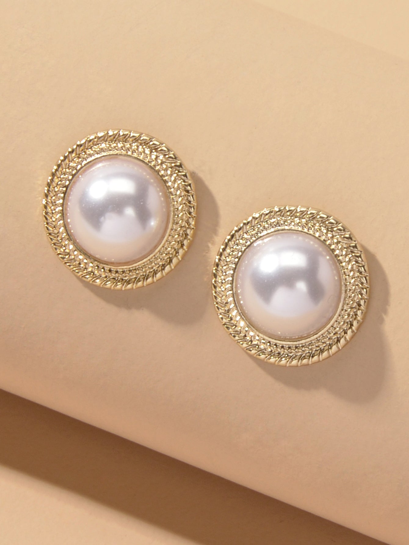 Retro Pearl Decoration Gold Plated Round Stud Wedding Engagement Female Earrings Feelontop Jewellery