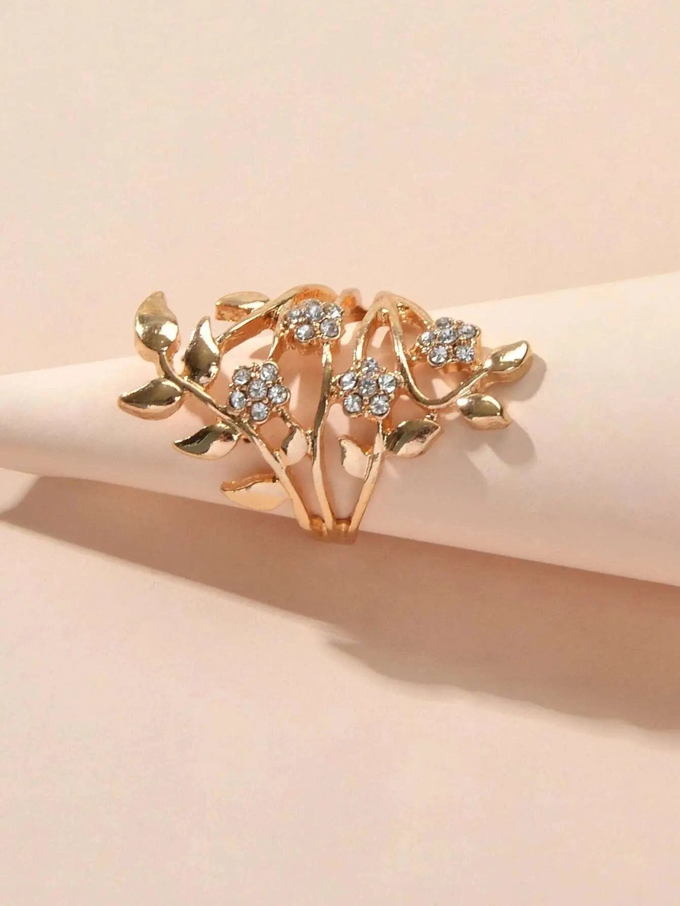 Luxurious Rhinestone Decor Silver Hollow Flower Leaf Finger Engagement Gift Ring Feelontop Jewellery