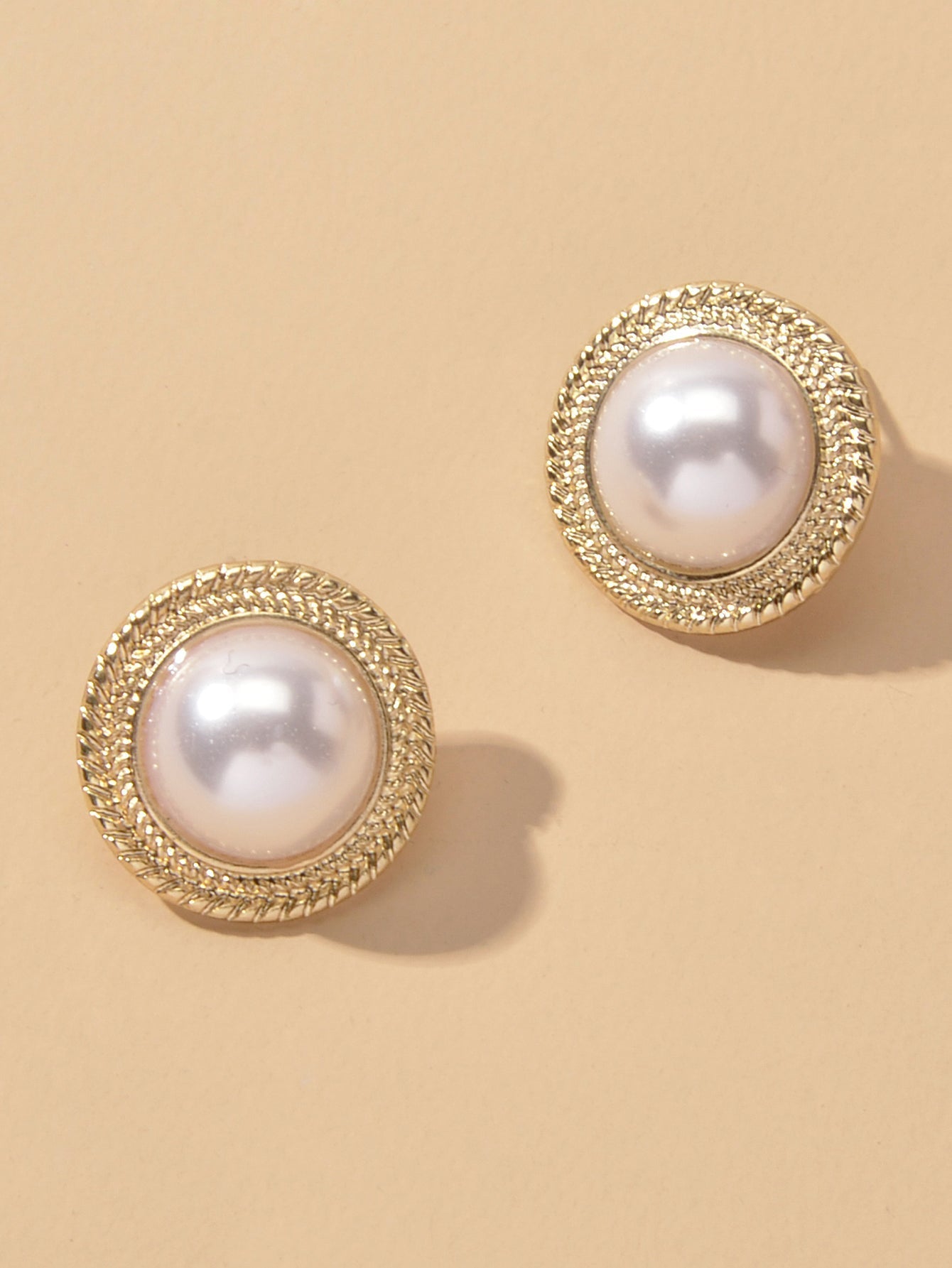 Retro Pearl Decoration Gold Plated Round Stud Wedding Engagement Female Earrings Feelontop Jewellery