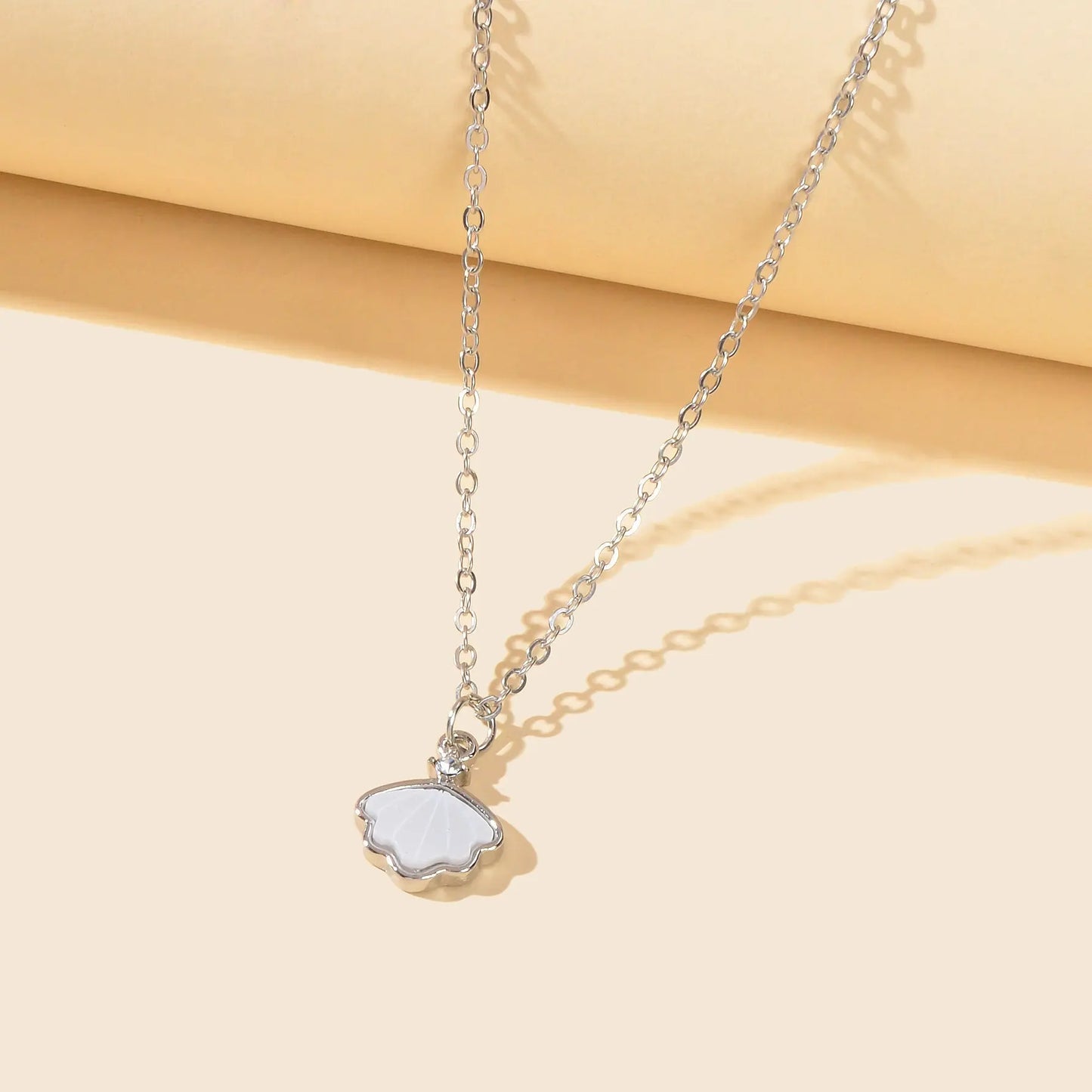 Personalized Jewellery White Resin Shell Shape Charm Delicate Everyday Necklace Feelontop Jewellery